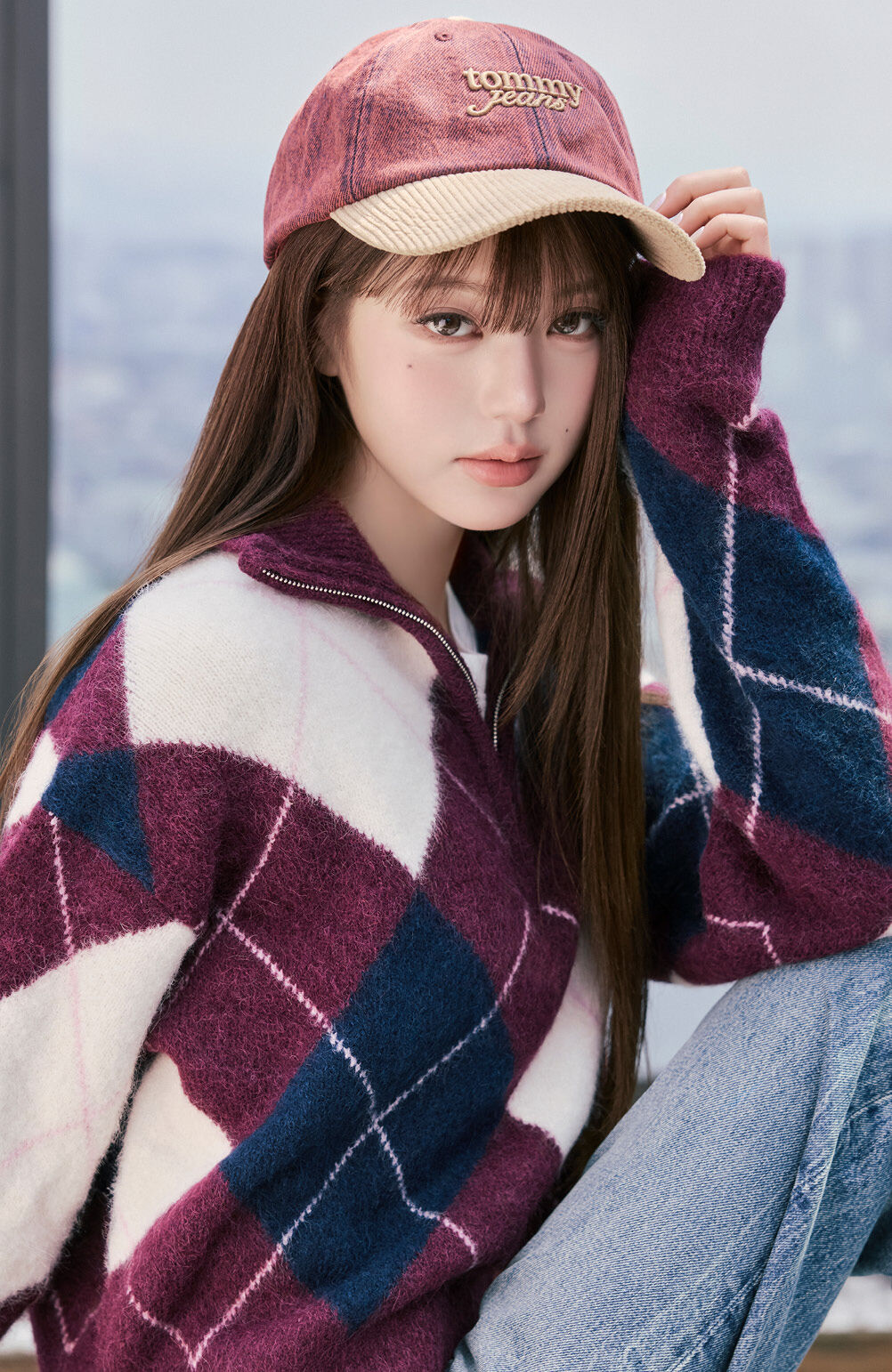 Tommy Hilfiger Fresh denim for the season ahead. As seen on JANG WON YOUNG.&nbsp;